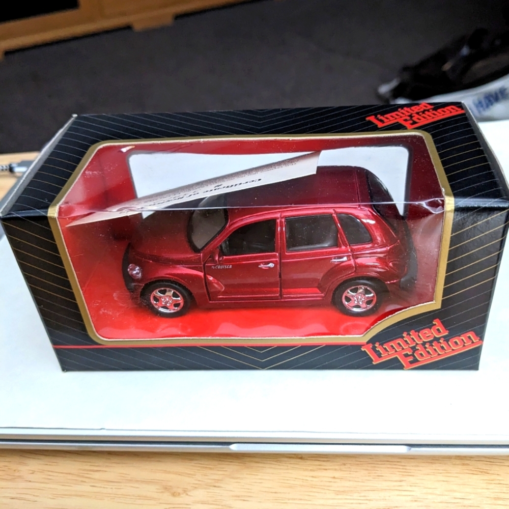 LIMITED EDITION PT CRUISER